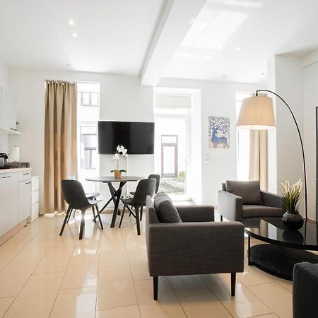 Chic Newly-Renovated Apartment Steps From Subway In Vienna'S Hernals District المظهر الخارجي الصورة