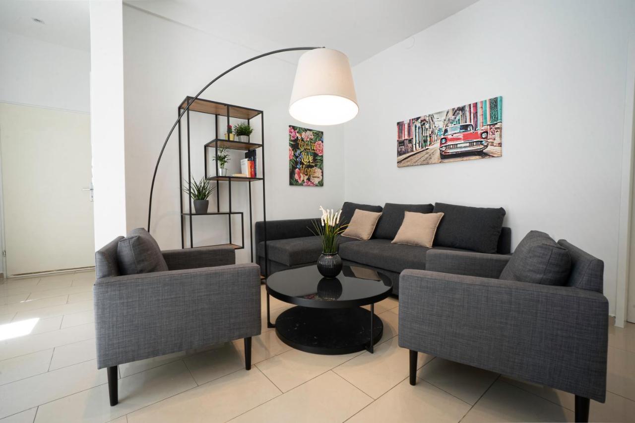 Chic Newly-Renovated Apartment Steps From Subway In Vienna'S Hernals District المظهر الخارجي الصورة